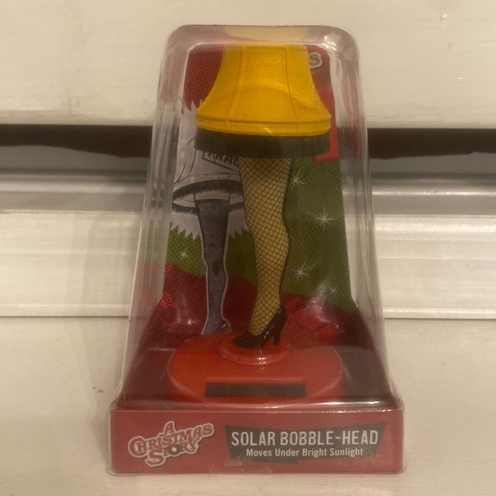 Christmas Story Solar Bobble Leg Lamp New